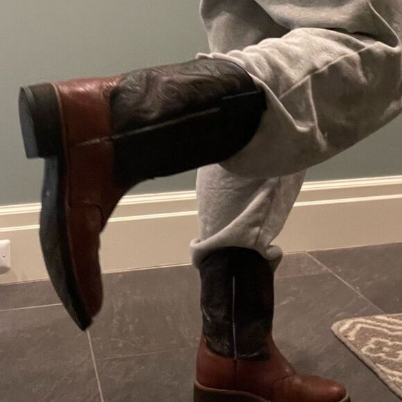 Ariat Western Boots - Picture 5 of 9